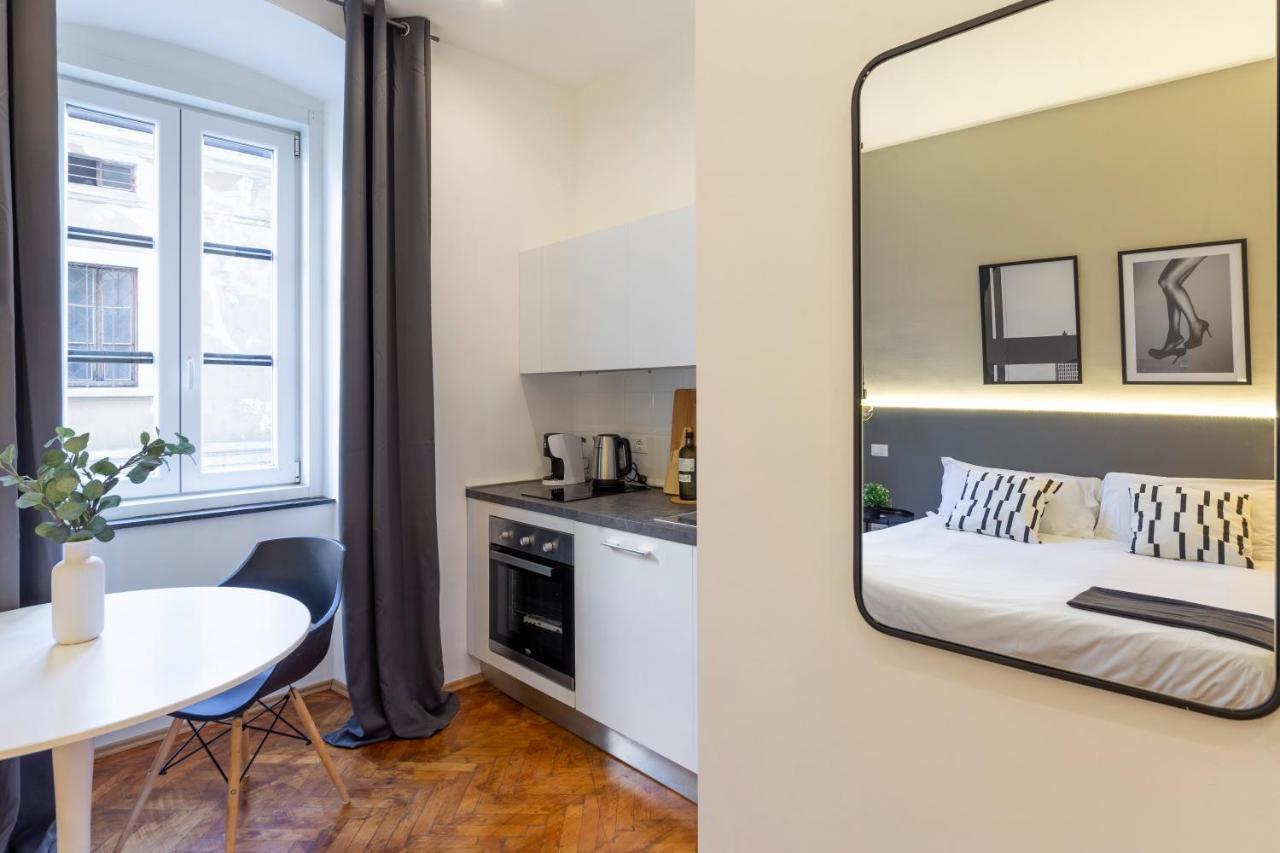 Amazing Studio In The City Center + Wifi Trieste Exterior photo